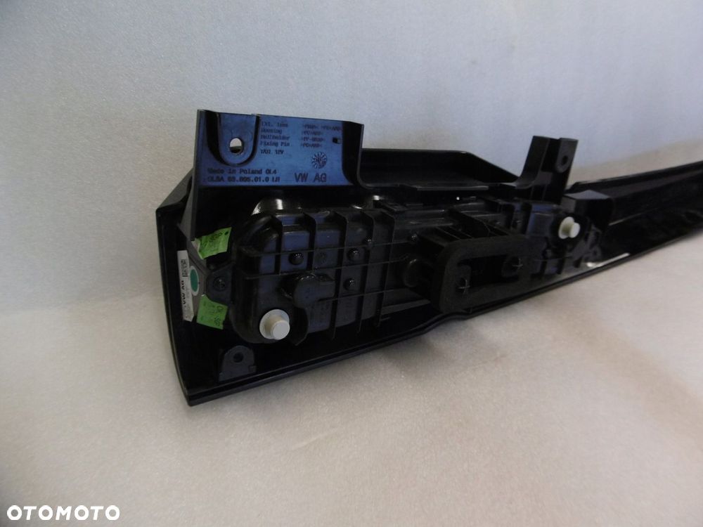 VW CADDY 2K7 20r - lampa tylna lewa - 5