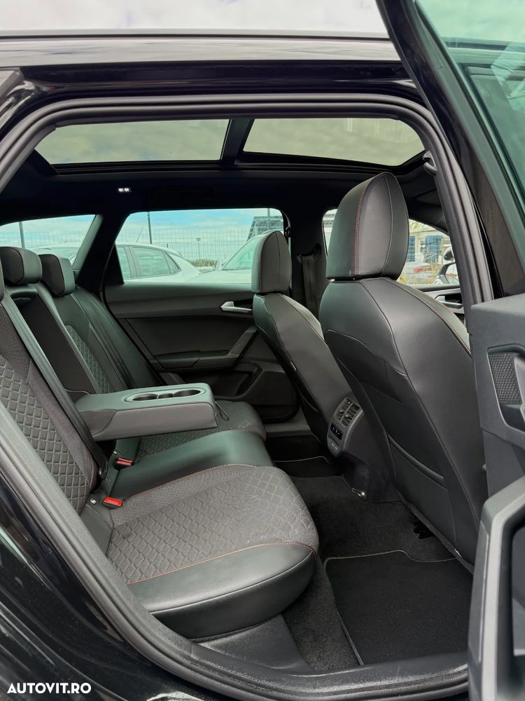 Seat Leon Sportstourer 1.0 eTSI OPF DSG FR - 17