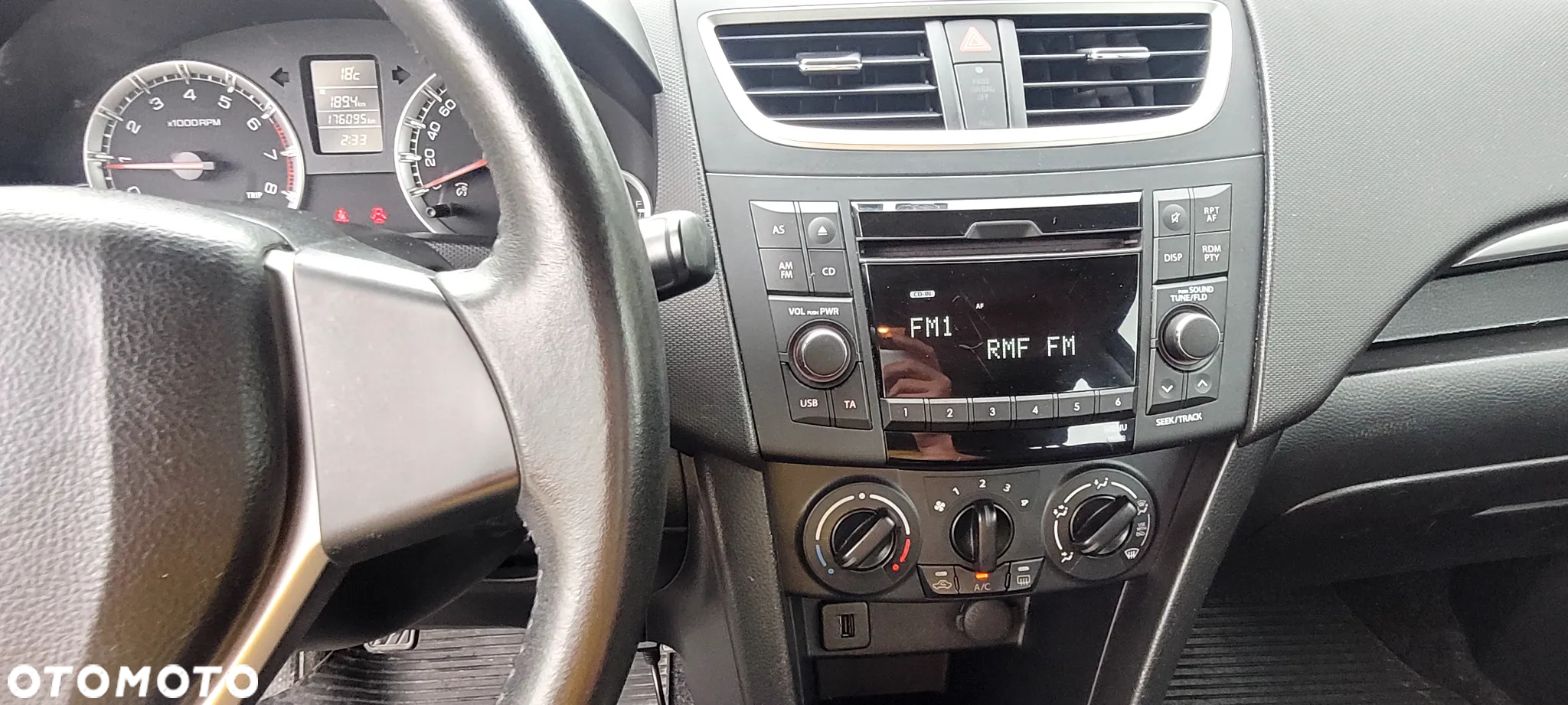 Suzuki Swift 1.2 Club - 9