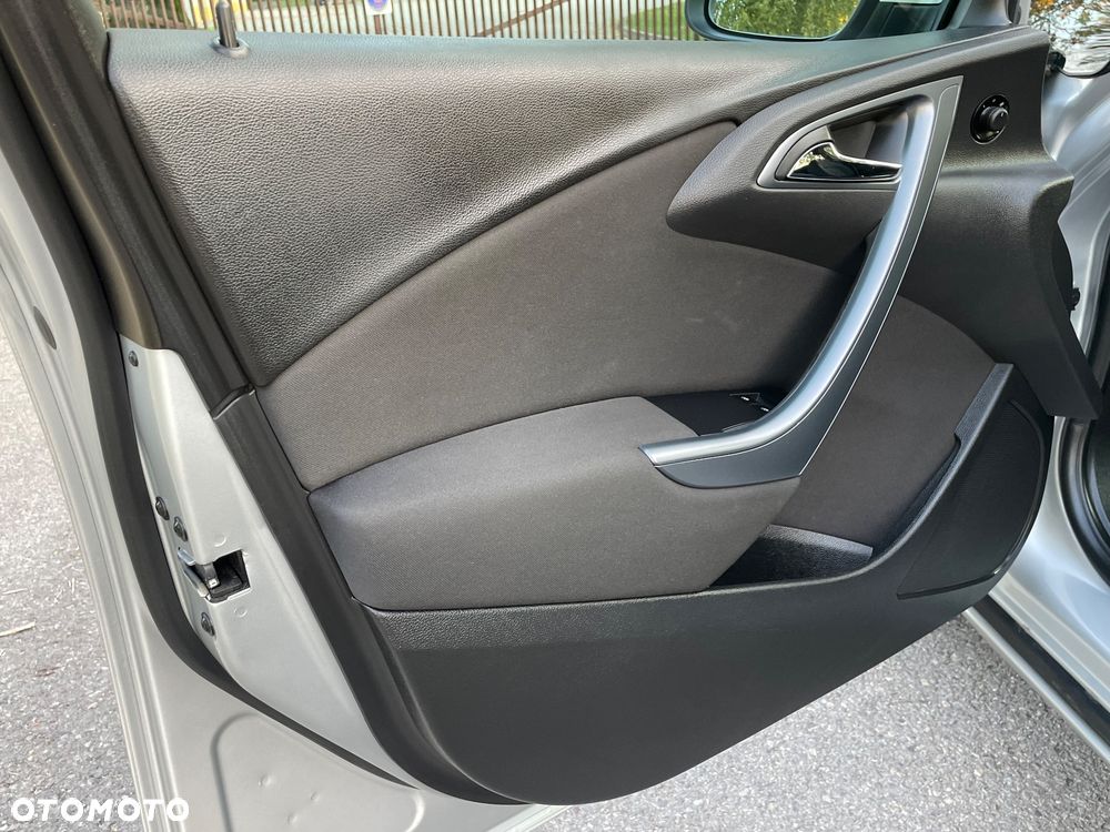 Opel Astra 1.3 CDTI Essentia ecoFLEX - 17