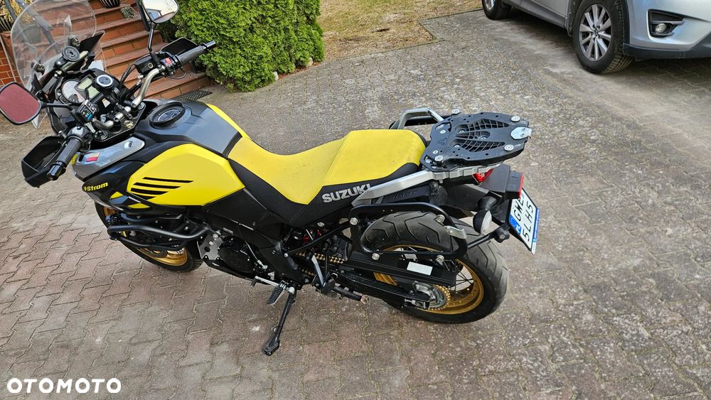 Suzuki V-STROM - 8