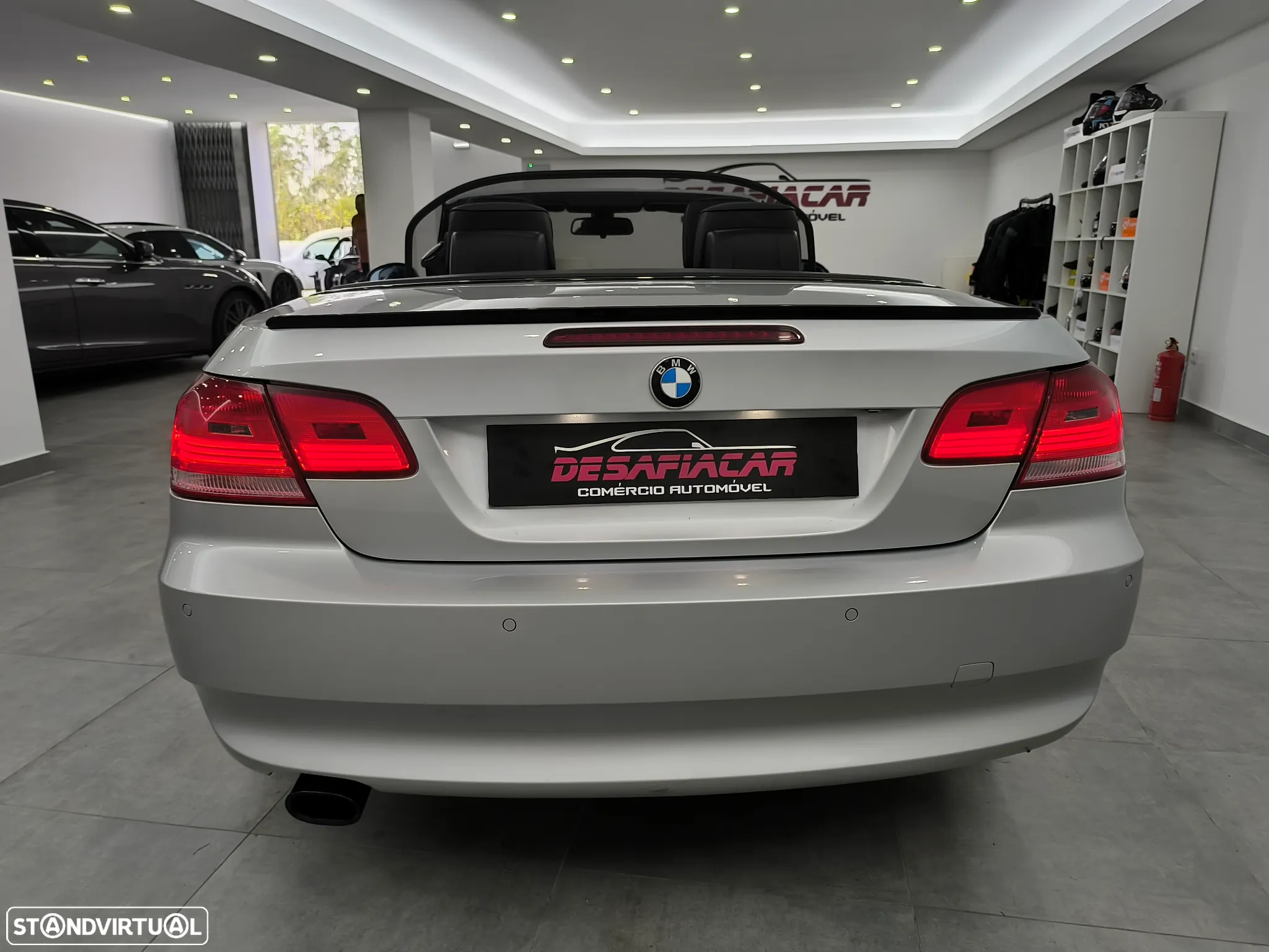 BMW 320 i Cabrio - 16