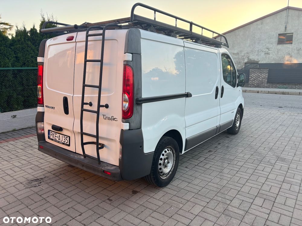 Renault trafic - 3