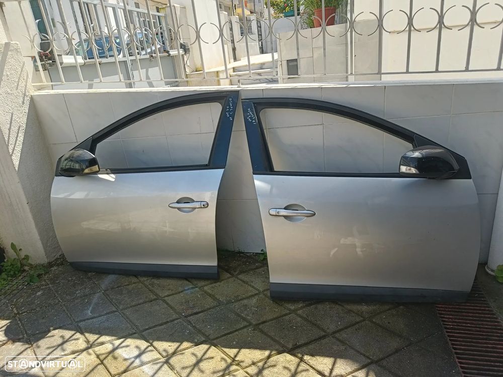 Porta frente Renault Megane 3 III 2011 5 portas - 1