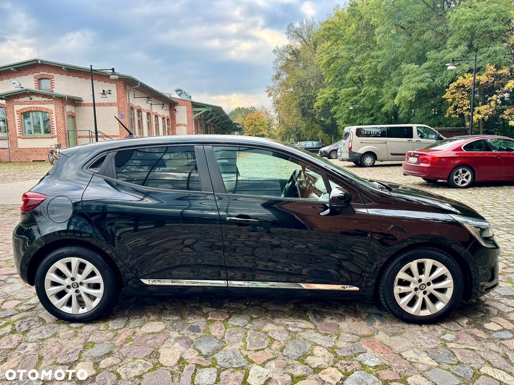 Renault Clio - 10