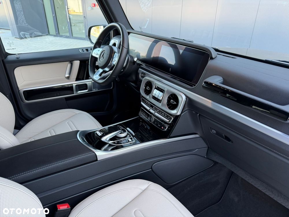 Mercedes-Benz Klasa G 500 9G-TRONIC AMG Line - 27