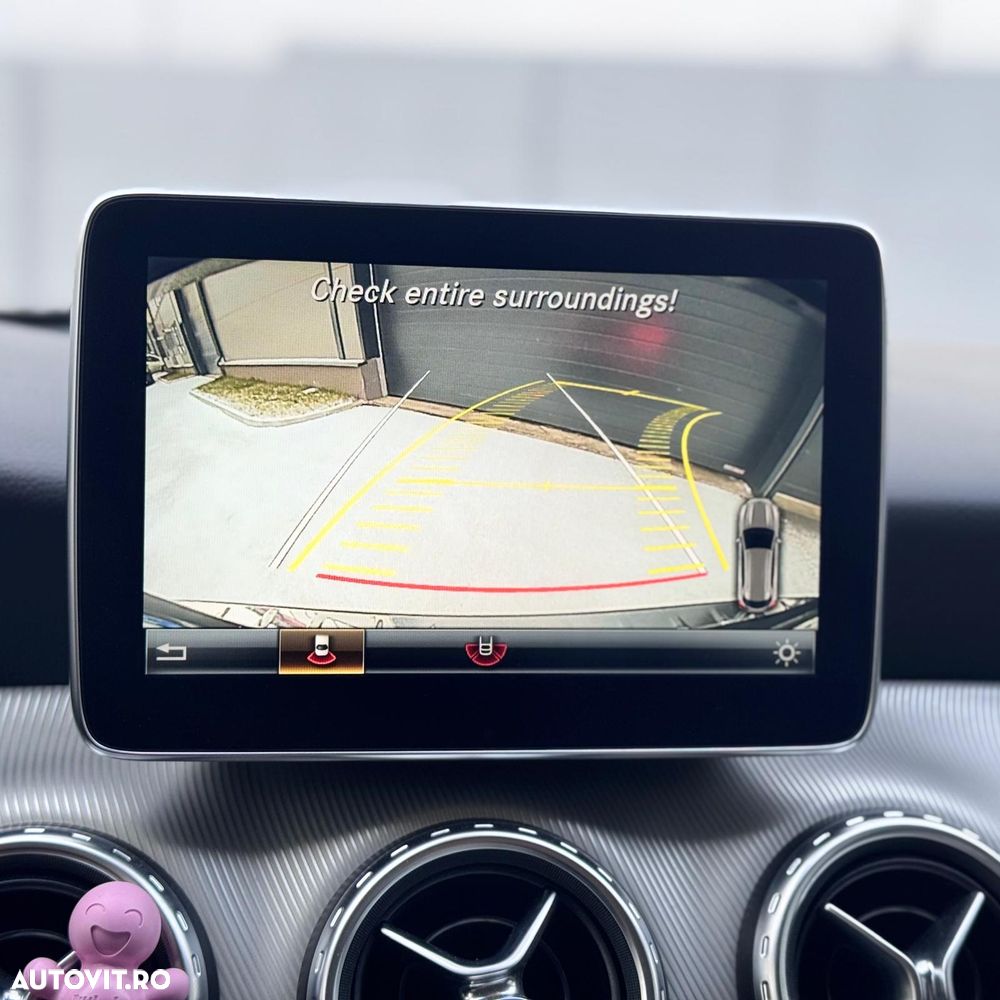 Mercedes-Benz GLA 200 d 4MATIC Aut. - 12