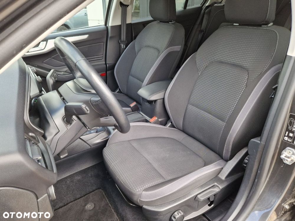 Ford Focus 1.5 EcoBlue STart-Stopp-System TITANIUM - 10