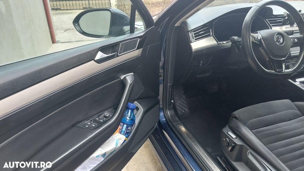 Volkswagen Passat - 10