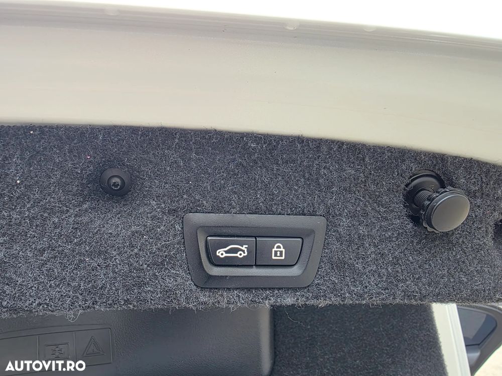 BMW Seria 5 525d xDrive AT - 27