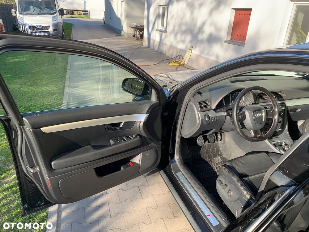 Audi A4 Avant 2.0 TDI DPF Quattro - 16