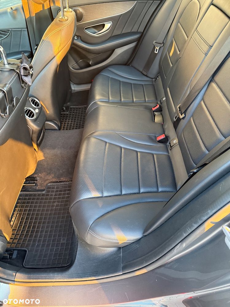 Mercedes-Benz Klasa C 200 4-Matic 9G-TRONIC - 15