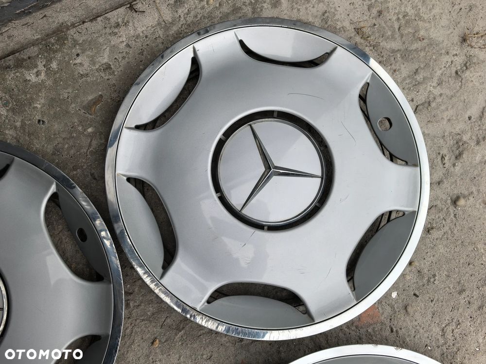 Mercedes W124 Kołpaki 15" KOMPLET - 5