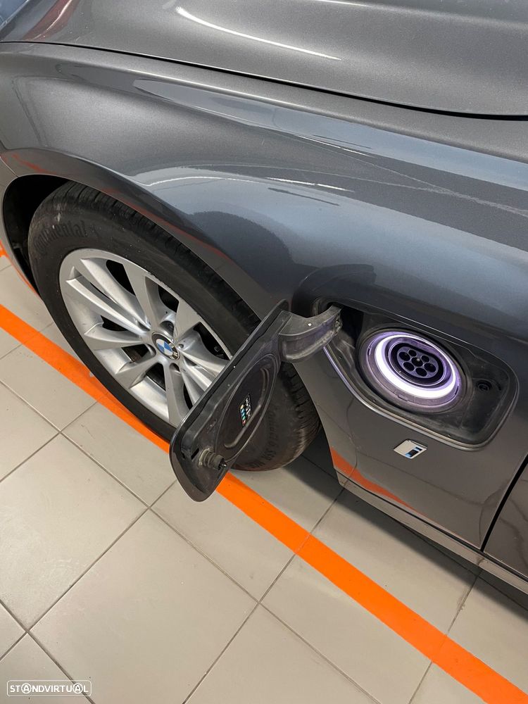 BMW 330 e iPerformance - 6