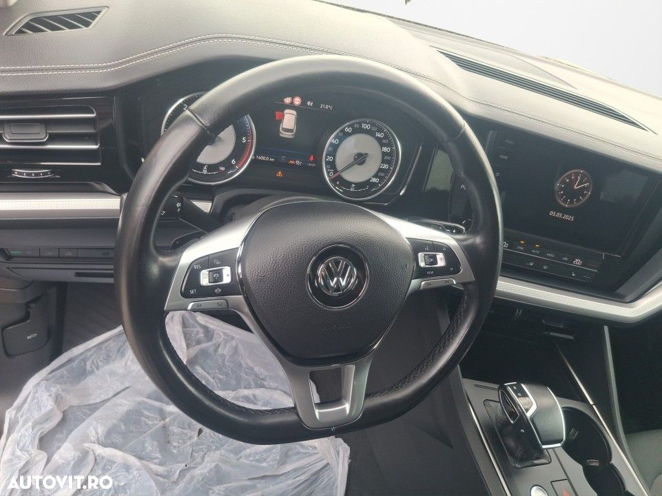 Volkswagen Touareg - 10
