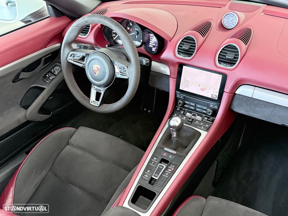Porsche 718 Spyder Standard - 23