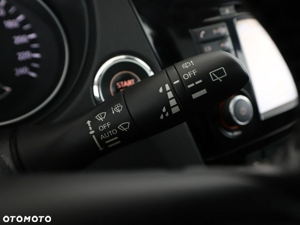 Nissan Qashqai 1.6 DIG-T N-Connecta - 31