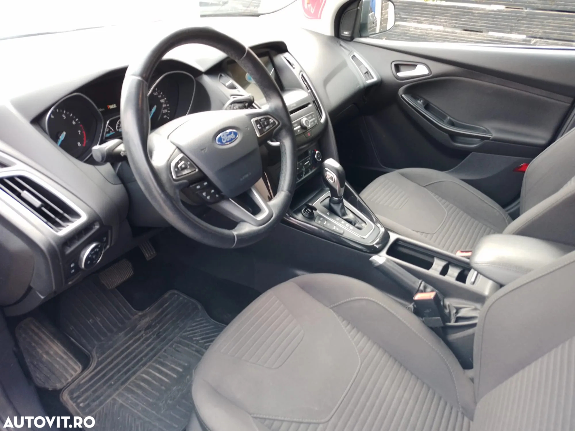 Ford Focus 1.0 EcoBoost Titanium - 13