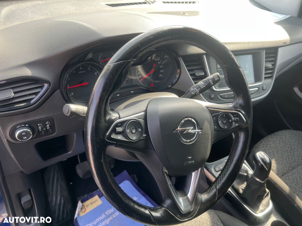 Opel Crossland - 10