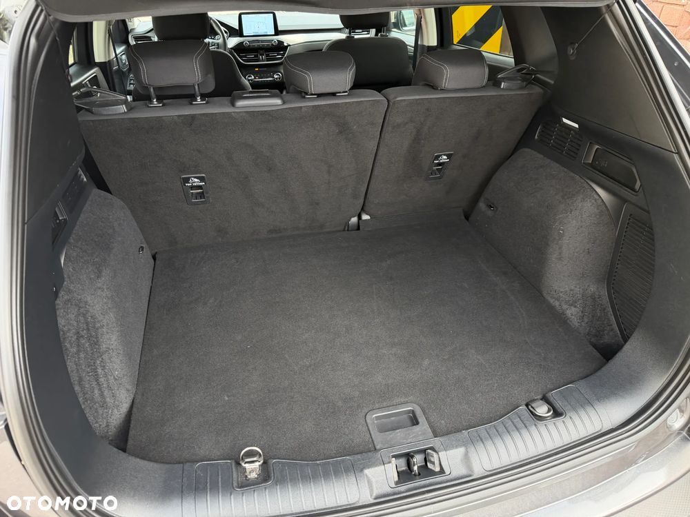 Ford Kuga 1.5 EcoBlue FWD Titanium - 35