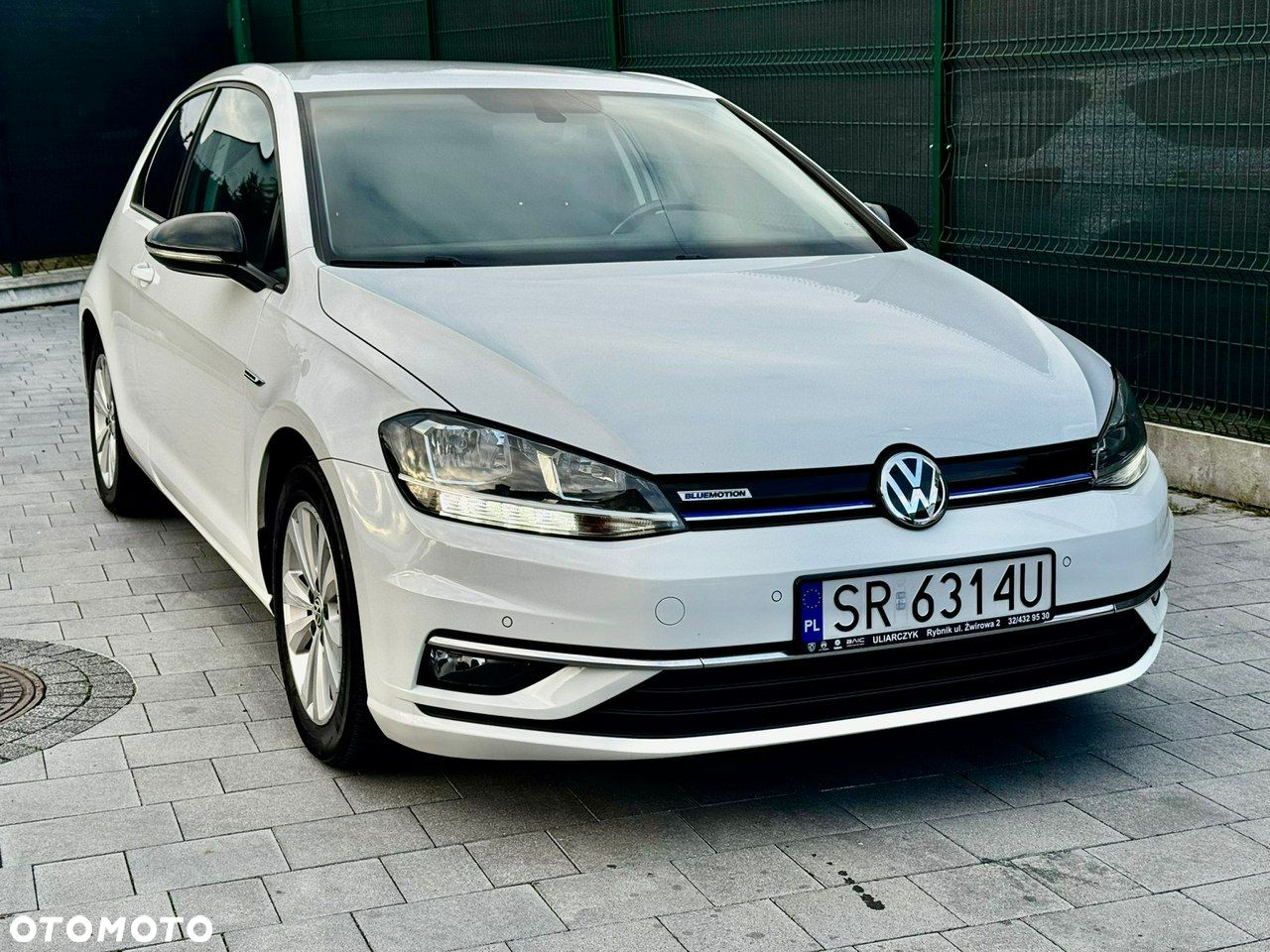 Volkswagen Golf - 2