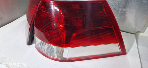 lampa prawy tył opel vectra c kombi