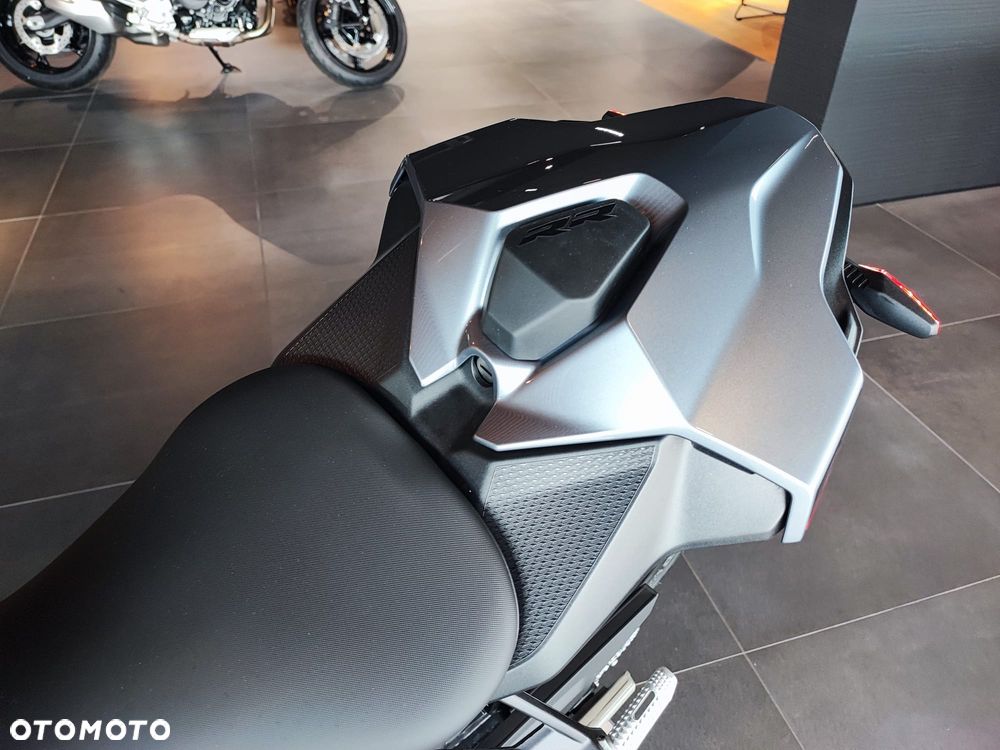 BMW S - 22
