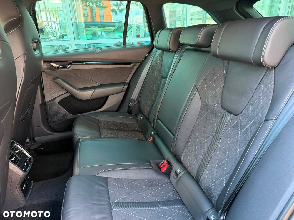 Skoda Octavia 2.0 TDI RS DSG - 15