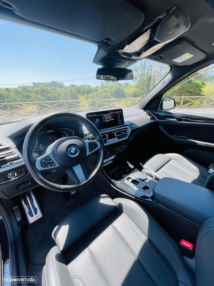 BMW iX3 Inspiring - 13