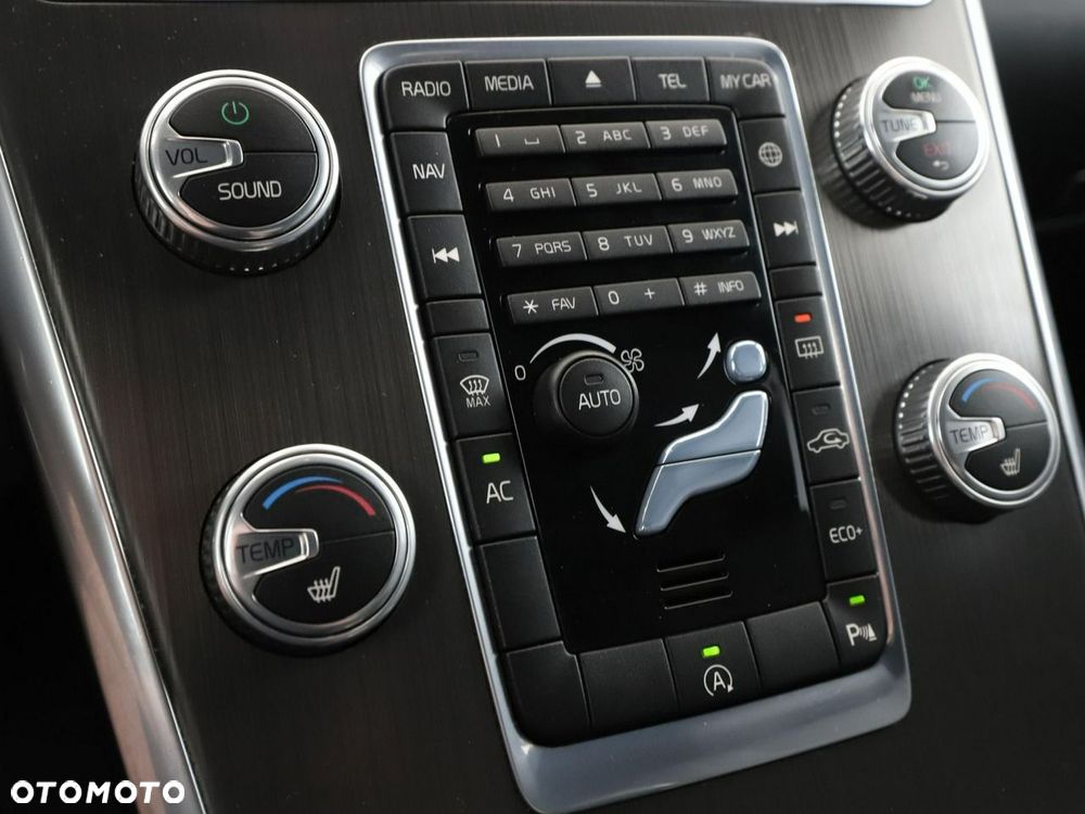 Volvo XC 60 D3 Drive-E Summum - 28