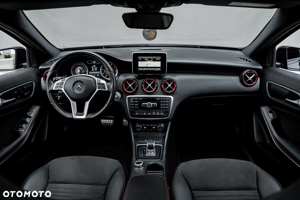 Mercedes-Benz Klasa A 45 AMG 4-Matic - 26