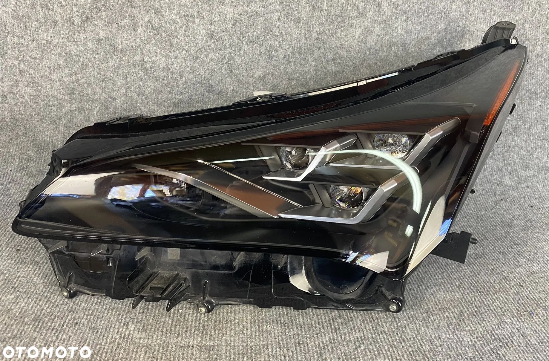 REFLEKTOR LAMPA PRZEDNIA LEWA - LEXUS NX I NX200T NX300H LIFT FULL LED 17-21 - 1