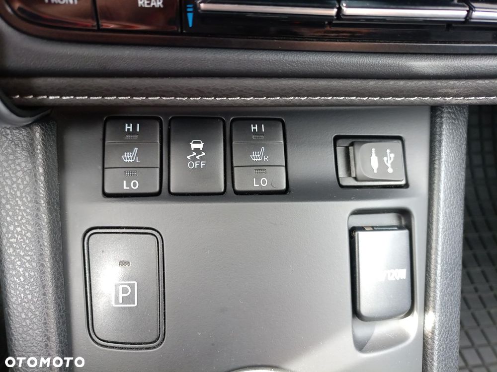 Toyota Auris Hybrid 135 Premium - 22