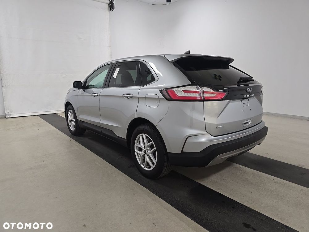Ford Edge - 7