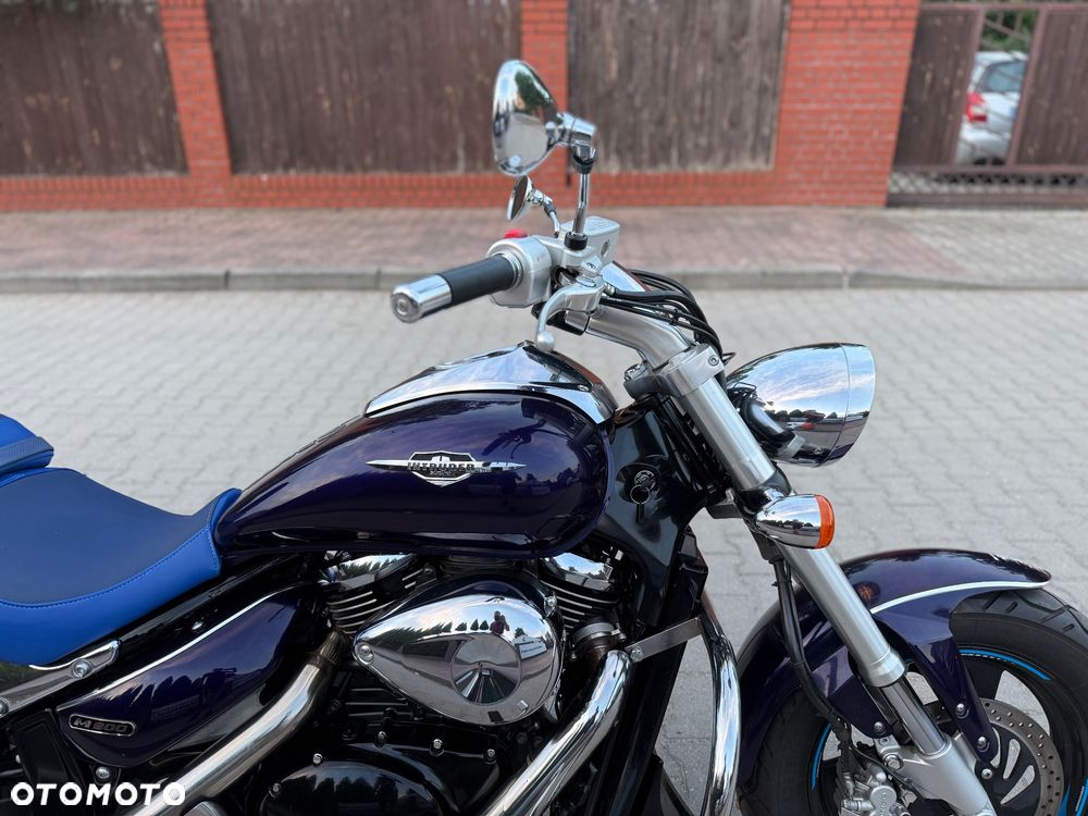Suzuki Intruder - 7