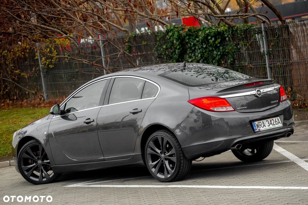 Opel Insignia 2.0 Turbo 4x4 Cosmo - 3