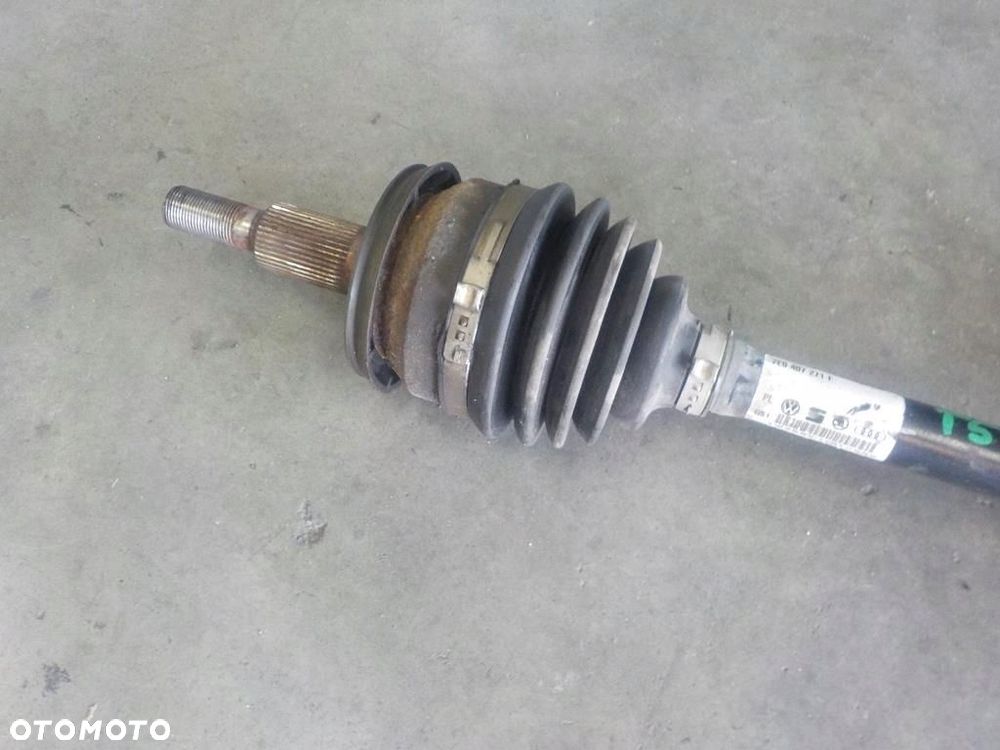 VW T5 LIFT 2.0 TDI PÓŁOŚ LEWA PRZEGUB 7E0407271F - 3