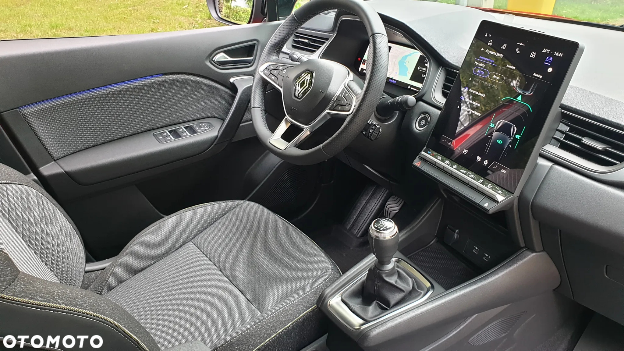 Renault Captur - 36
