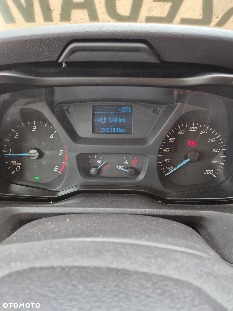 Ford Transit - 11