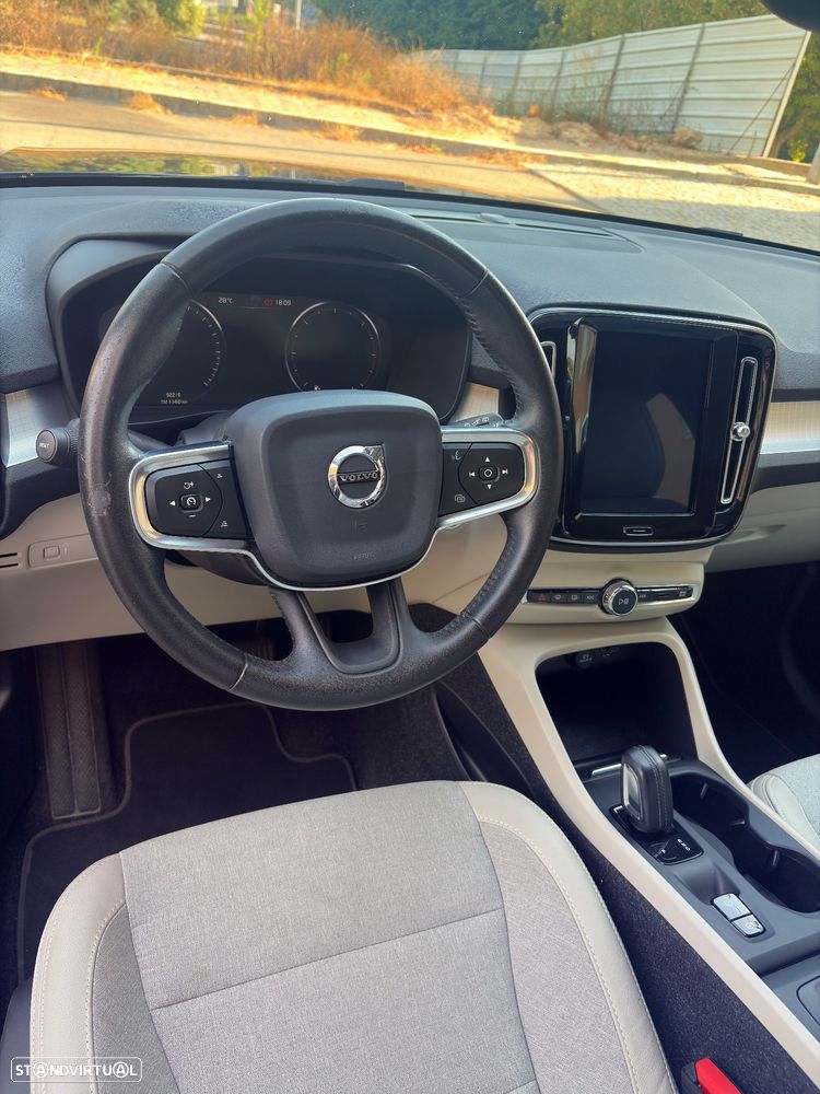 Volvo XC 40 2.0 D3 Momentum Plus Geartronic - 13