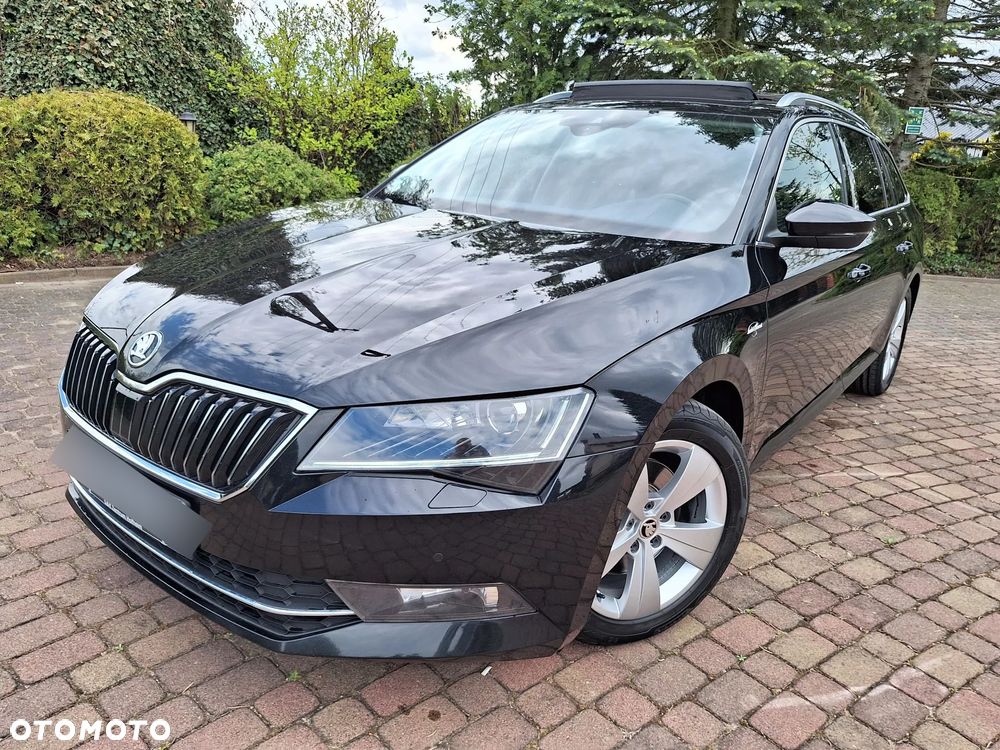 Skoda Superb 2.0 TDI DSG L&K - 33