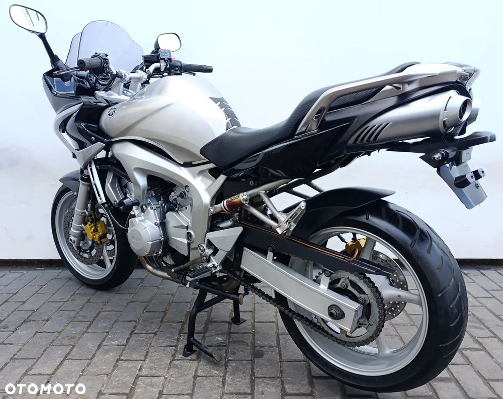 Yamaha FZ6 - 5