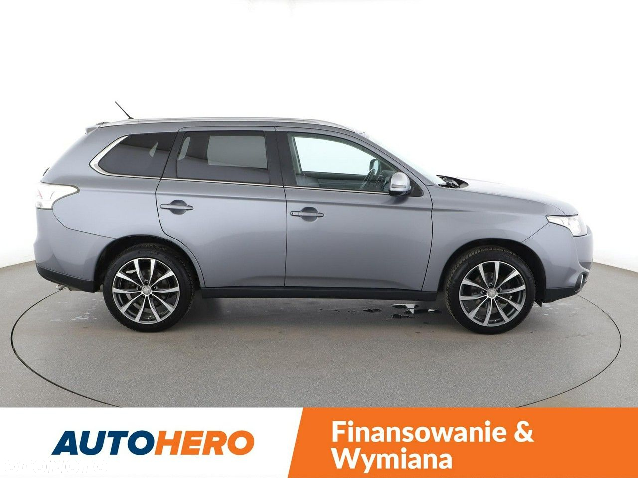 Mitsubishi Outlander - 9