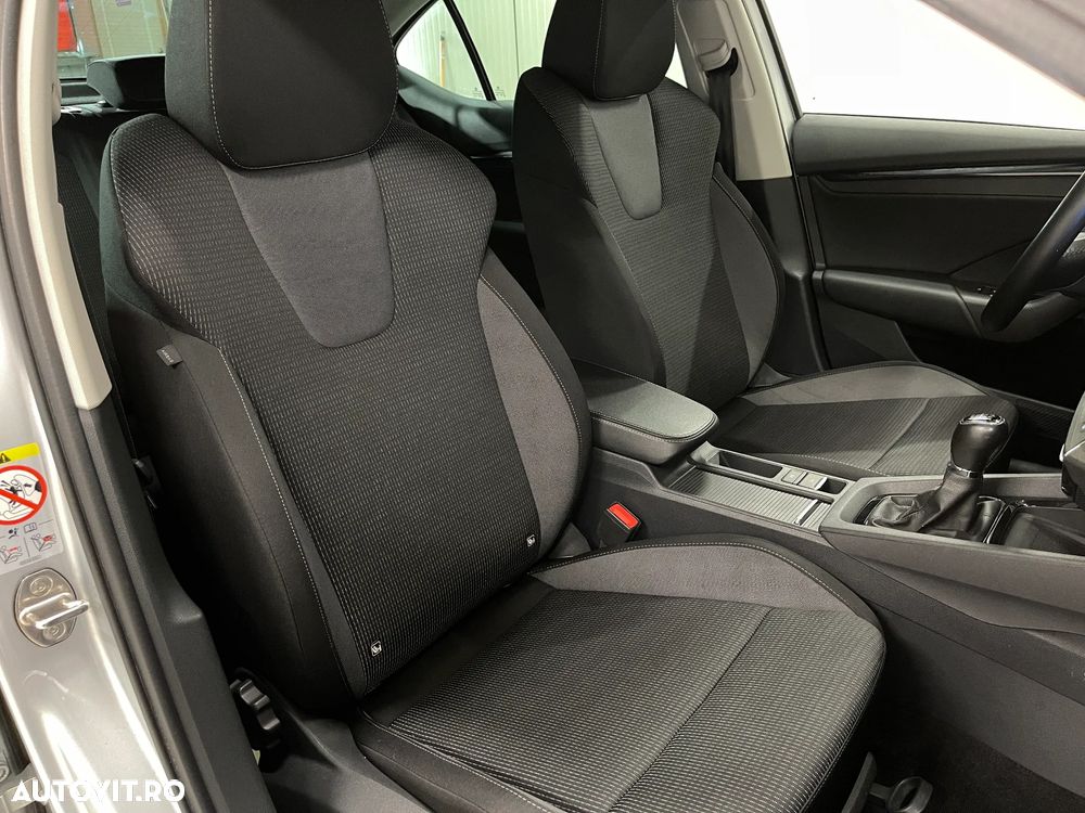 Skoda Octavia 2.0 TDI Ambition - 9