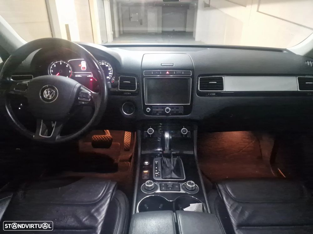 VW Touareg 3.0 TDI V6 Terrain Tech - 8