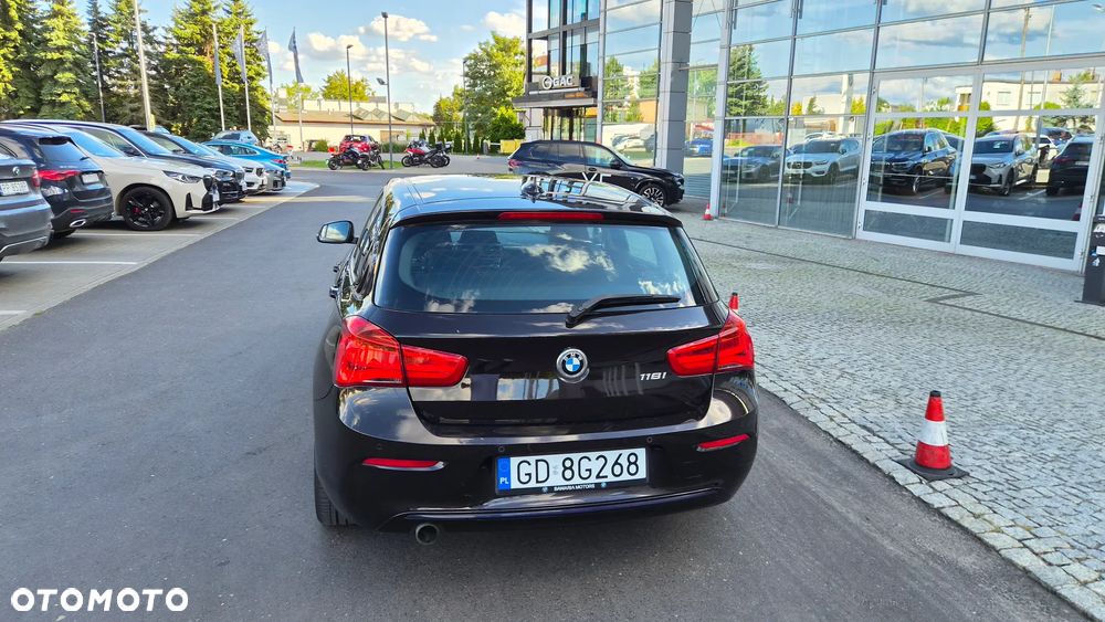 BMW Seria 1 118i GPF Sport Line - 26