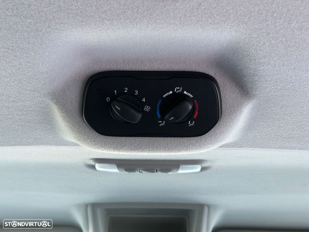 Ford Transit Custom 320L2 2.0 H2-T.A.Ambiente - 26