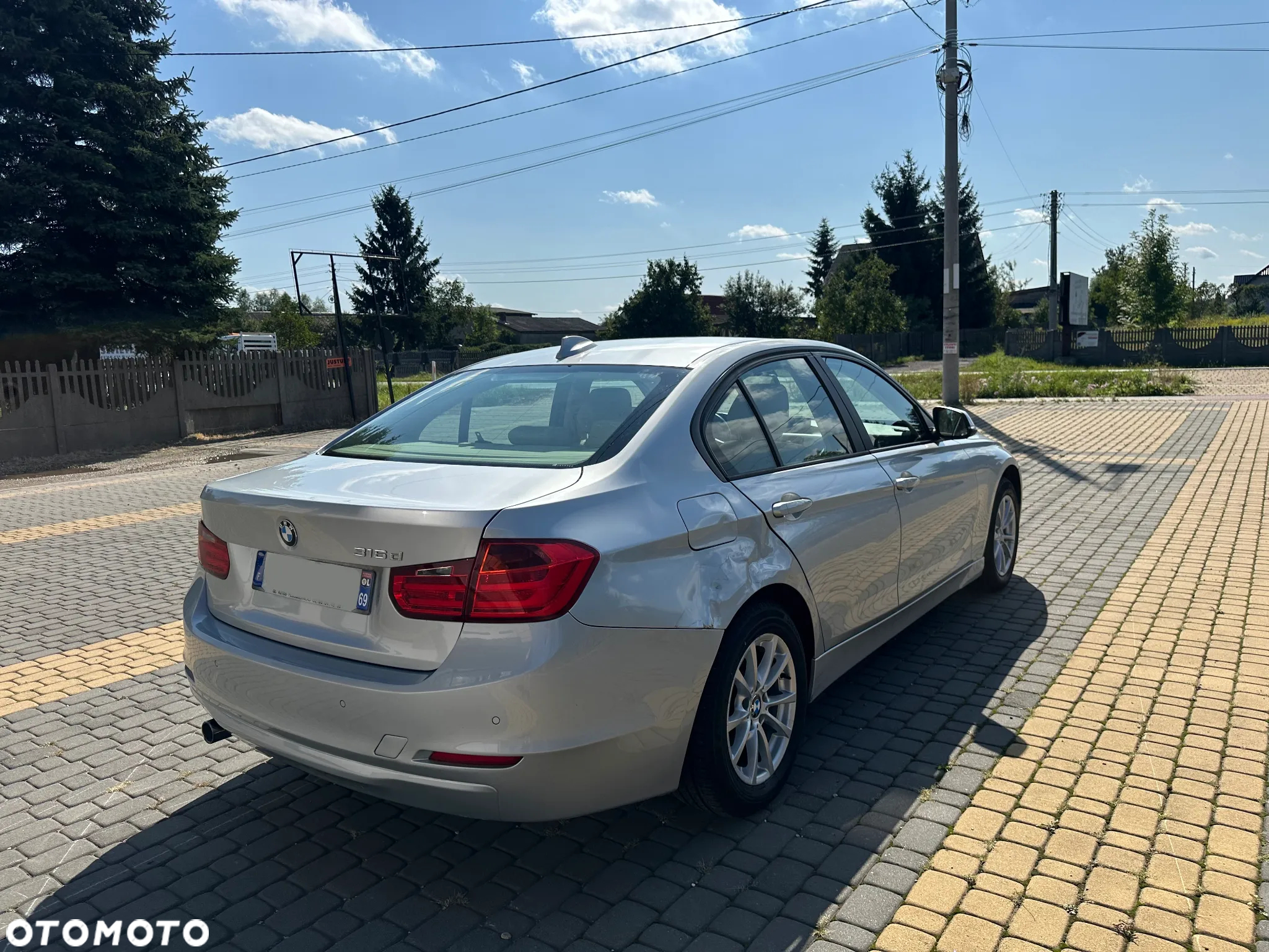 BMW Seria 3 318d Luxury Line - 12