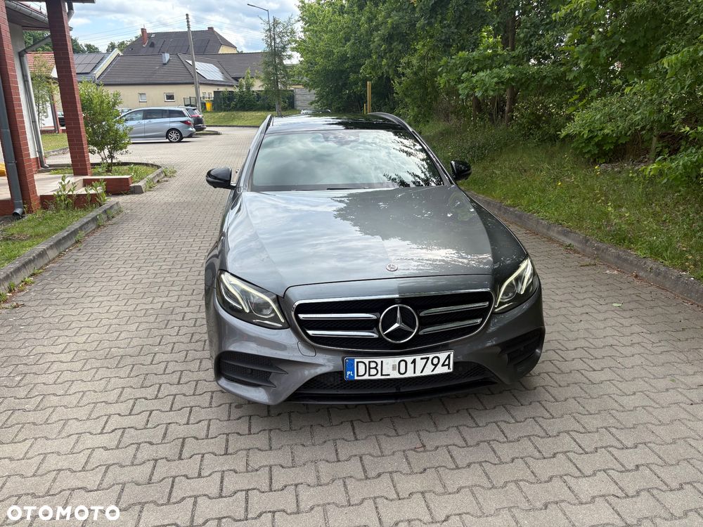 Mercedes-Benz Klasa E 220 d AMG - 2