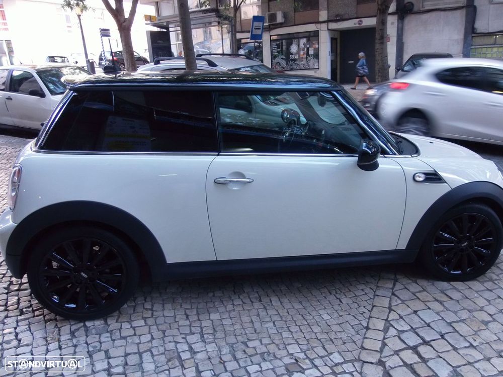 MINI 3 Portas Cooper D - 4